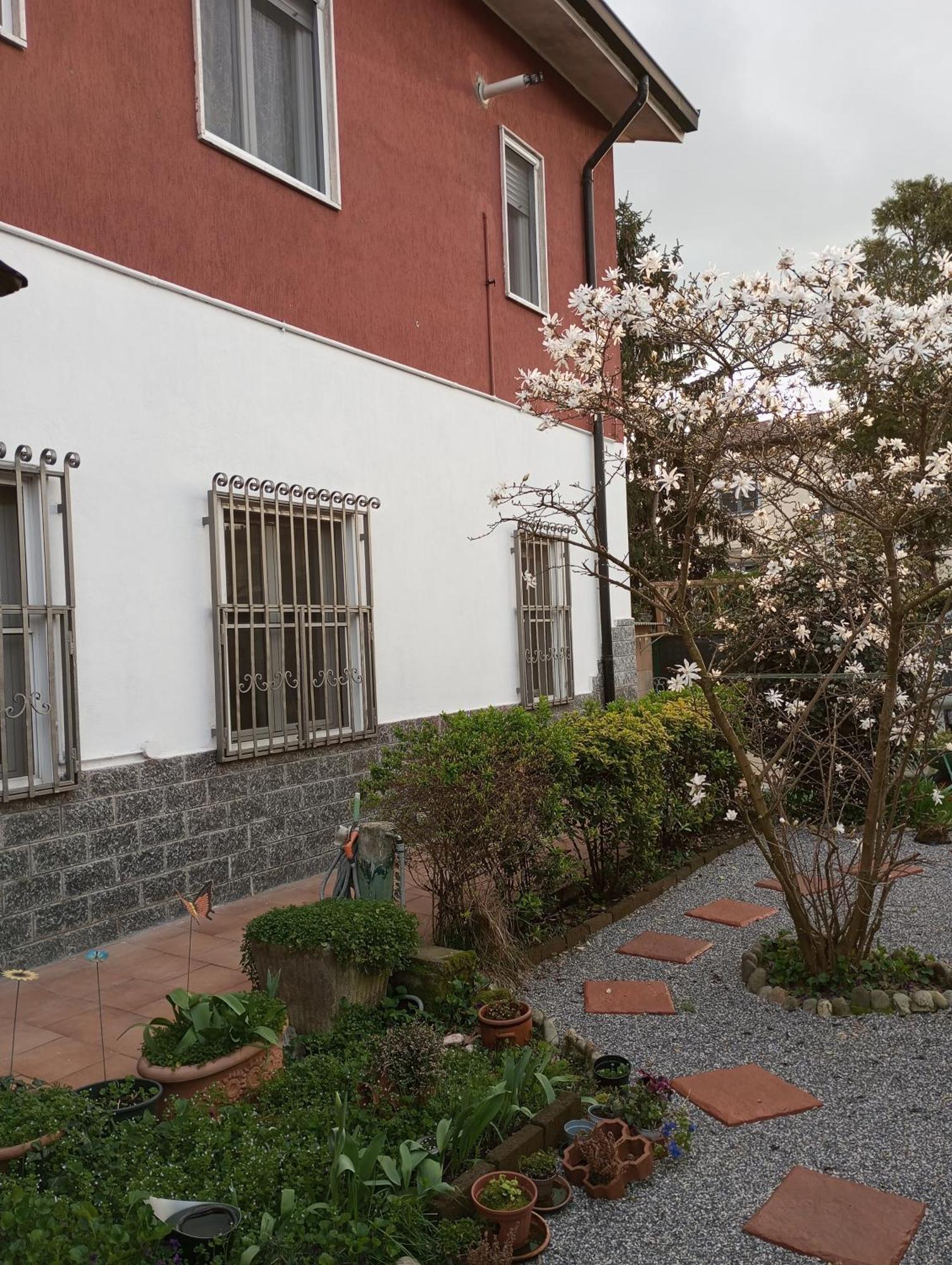 Casa Vacanze Il Fiore Di Loto Apartamento Zibido San Giacomo Exterior foto