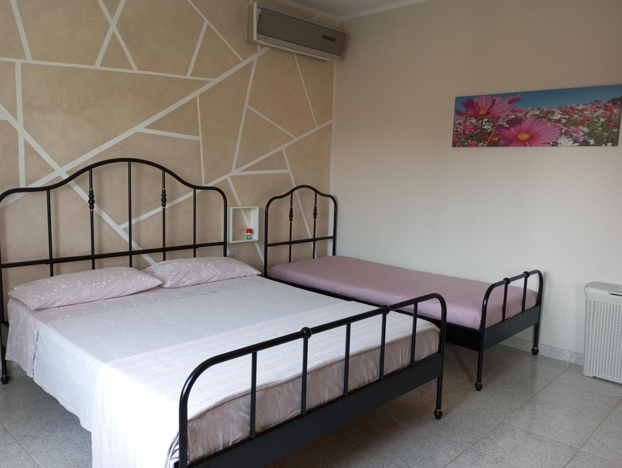 Casa Vacanze Il Fiore Di Loto Apartamento Zibido San Giacomo Exterior foto